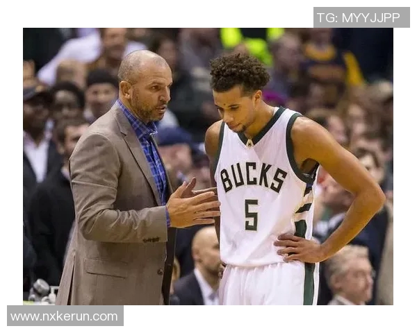 雄鹿队新帅率队出发，雄心勃勃