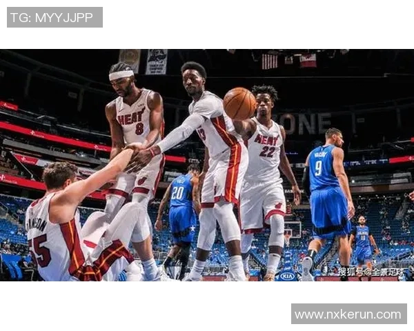 湖人队与热火队精彩对决全景回顾与战术分析