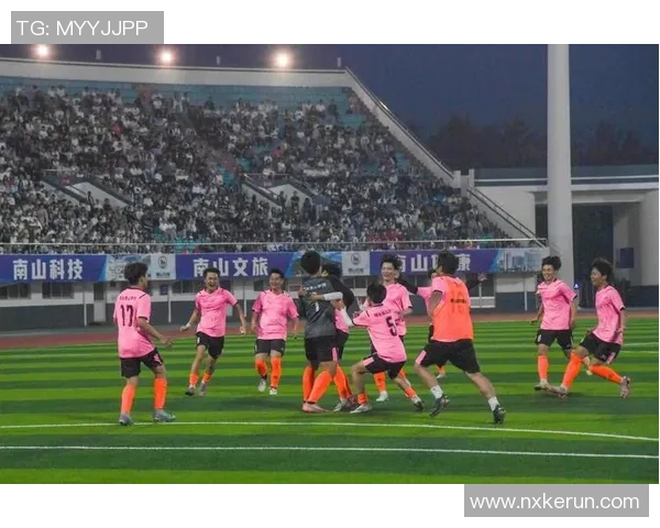 全球足球盛宴现场直播尽享激情与荣耀的瞬间